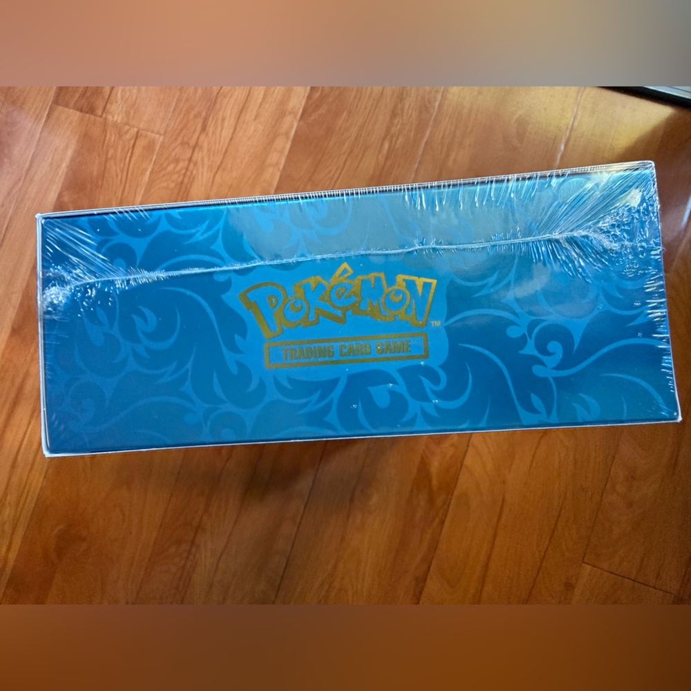 Pokeman Mega Charizard X EX Ultra-Premium Collection Box - Picture 4 of 5